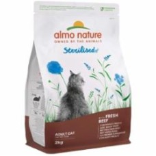 Корм сухой Almo Nature для взрослых стерилизованных котов с говядиной 2 кг