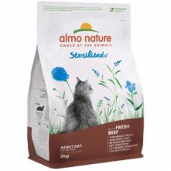 Корм сухой Almo Nature для взрослых стерилизованных котов с говядиной 2 кг