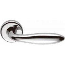 Ручка на розетке Colombo® mach cd 81 хром