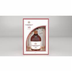Коньяк Courvoisier VS с двумя бокалами 0,7 л