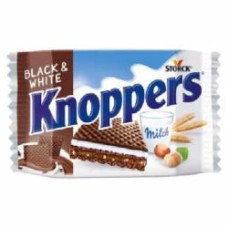 Вафли Knoppers Black & White с лесным орехом 200 г