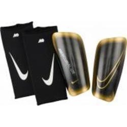 Щитки футбольные Nike Mercurial Lite DN3611-013 р. S черный