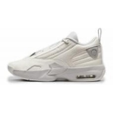 Кроссовки женские демисезонные Jordan WMNS MAX AURA 6 FQ7943-101 р.39 белые
