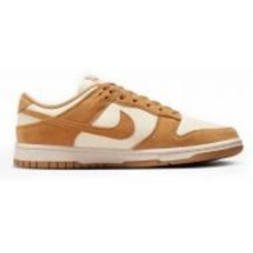 Кроссовки женские демисезонные Nike WMNS DUNK LOW HJ7673-100 р.37,5 оранжевые
