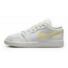 Кроссовки дитячі демісезонні Jordan AIR 1 LOW (GS) FV8486-181 р.36 белые