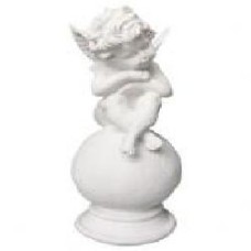 Статуэтка Ангел на шаре маленький Статуэтка Ангел на шаре маленький