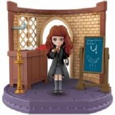 Игровой набор Spin Master Wizarding World: Гермиона в комнате заклинаний SM22007/8241